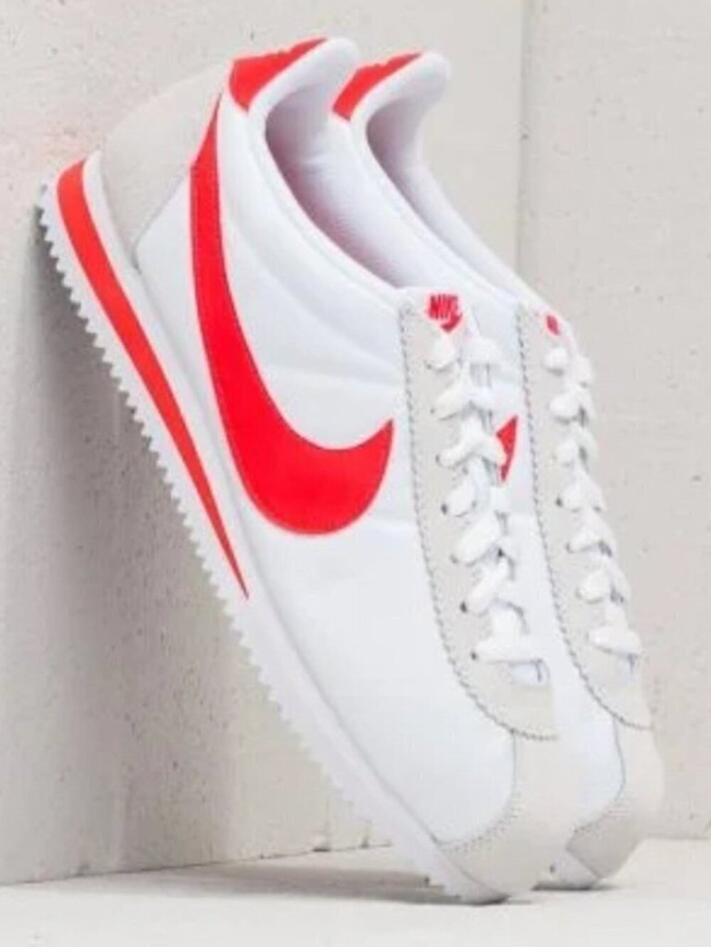 Nike Classic Cortez White / Red Nylon Sneakers - 8-8.5